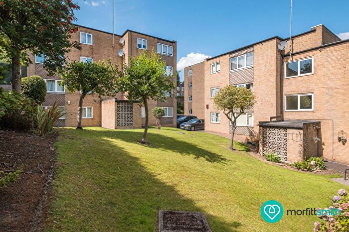 2 Bedroom Flat For Sale In Crabtree Road, Sheffield, S5