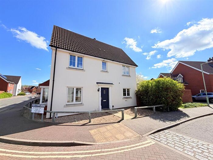 3 Bedroom End Of Terrace House For Sale In Harrier Way, Stowmarket, IP14