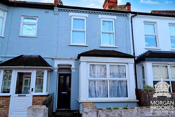 2 Bedroom Terraced House To Rent In South Avenue, Southend-On-Sea, SS2