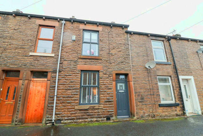 2 Bedroom Terraced House To Rent In Thomas Street, Glossop, SK13