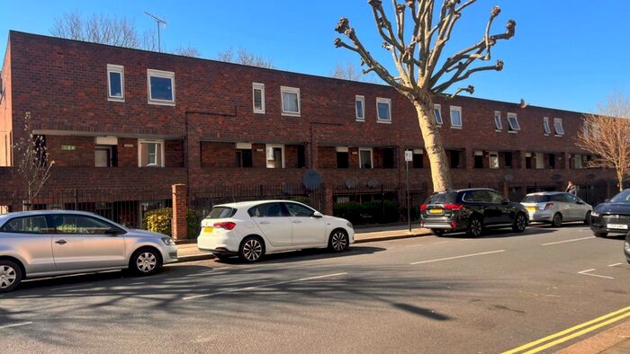 2 Bedroom Flat To Rent In Drakeland House, Fernhead Road, Maida Hill, W9