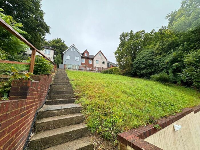 3 Bedroom Terraced House To Rent In Carrington Road, HP12