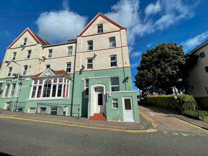 1 Bedroom Flat For Sale In A Broad Street, Ramsgate, CT11
