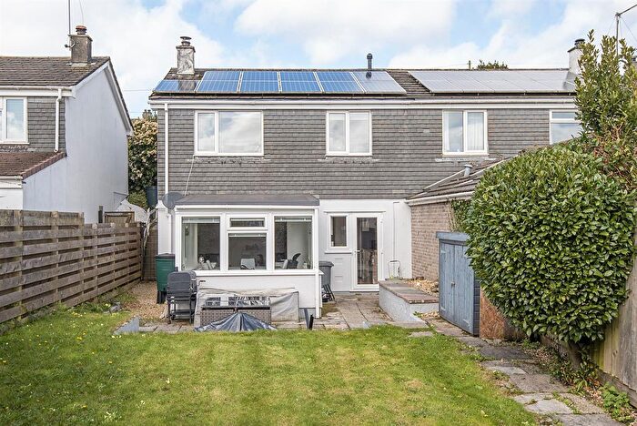 4 Bedroom Semi-Detached House For Sale In Trewarton Road, Penryn, TR10