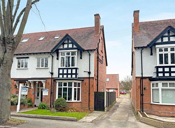 8 Bedroom Character Property For Sale In Grove Road, Stratford-Upon-Avon, CV37