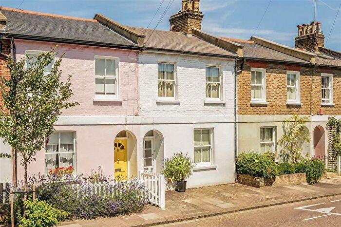 3 Bedroom Terraced House For Sale In Redan Street, Brook Green, W14