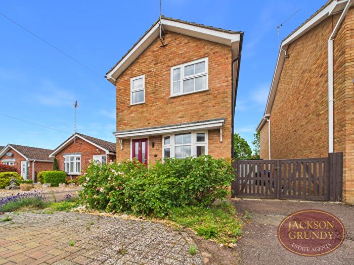 3 Bedroom Detached House To Rent In Grass Slade, Brixworth, NN6