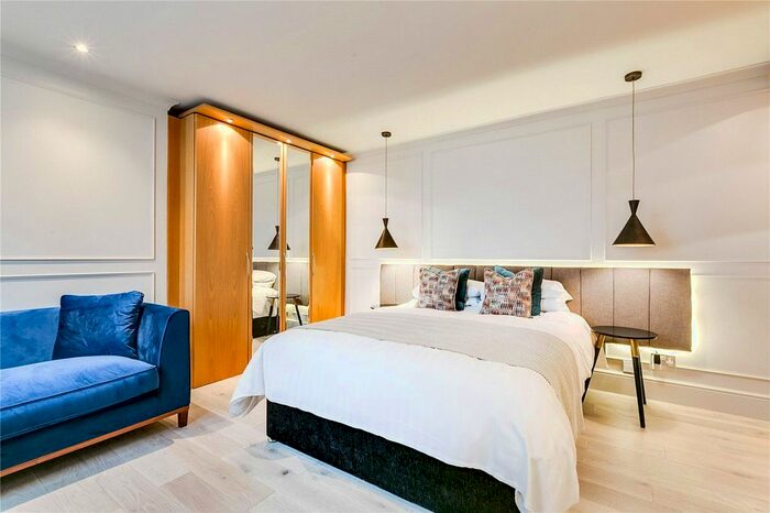 Studio To Rent In Bank Chambers, Jermyn Street, St James's, London, SW1Y