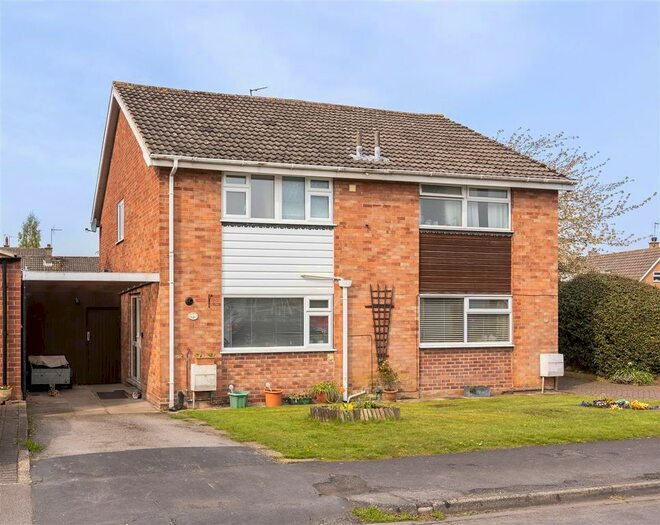 3 Bedroom Property For Sale In Hunters Way, Norton, Malton, YO17