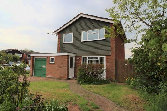 3 Bedroom Detached House To Rent In Temple Close, Bletchley, Milton Keynes, MK3