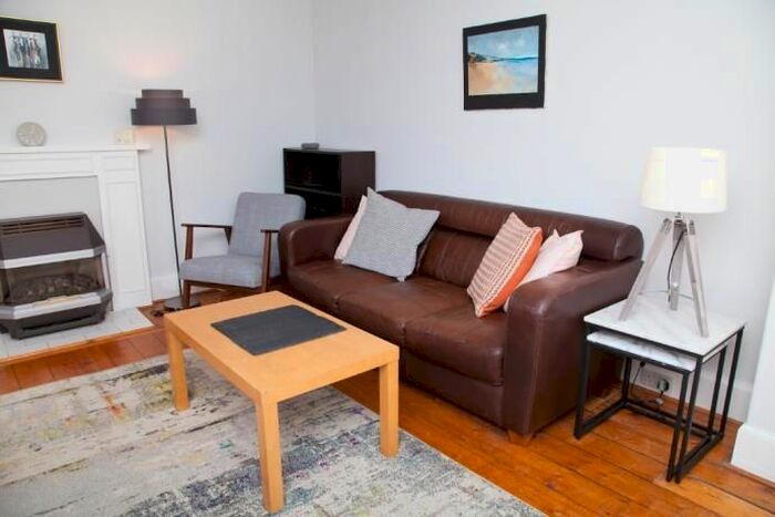 2 Bedroom Flat To Rent In /, Granville Terrace, Edinburgh, EH10