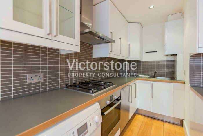 1 Bedroom Apartment To Rent In Holloway Road, Holloway, London, N7