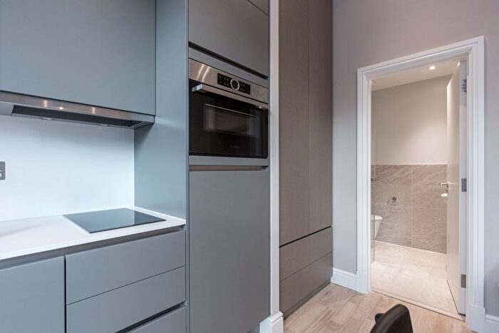 Studio To Rent In Flat - St Quintin Avenue, London, W10