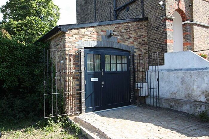 Studio To Rent In Lorn Road, Lorn Road, SW9