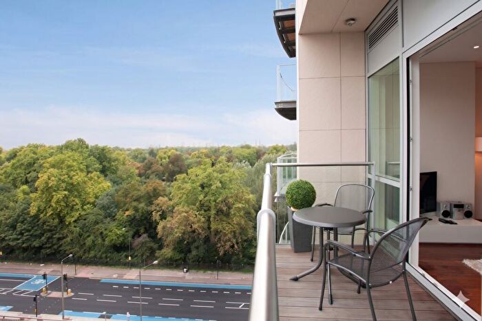 2 Bedroom Apartment For Sale In Hawker Building, Chelsea Bridge Wharf, London, SW11