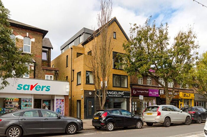1 Bedroom Flat To Rent In High Street, New Malden, KT3