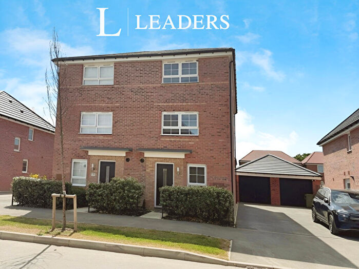 4 Bedroom Semi-Detached House To Rent In Len Pick Way, Bourne, PE10