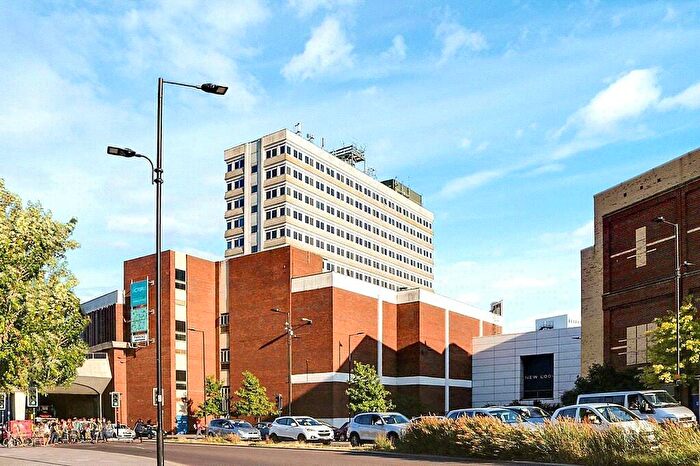 2 Bedroom Flat For Sale In Chartwell Plaza, Southchurch Road, Southend-On-Sea, Essex, SS1