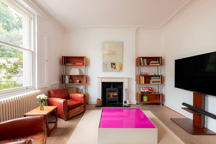 4 Bedroom Property To Rent In Pembridge Villas, Notting Hill, London, W11