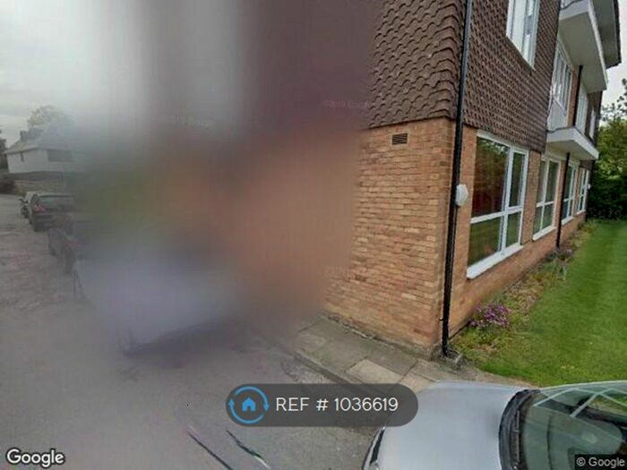 3 Bedroom Flat To Rent In Salisbury Court, London N3