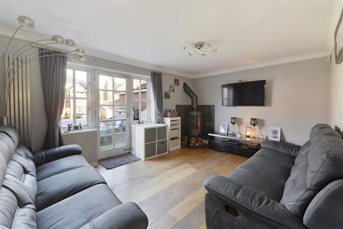 4 Bedroom Detached House For Sale In Buttercup Close, Paddock Wood, Tonbridge, TN12