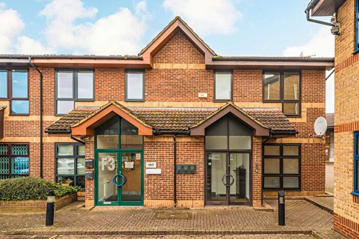 1 Bedroom Flat To Rent In Kingsway Business Park, Oldfield Road, Hampton, TW12