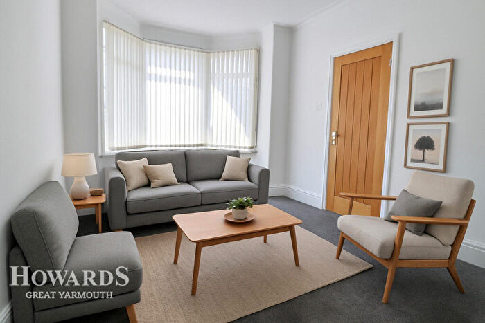 3 Bedroom Terraced House For Sale In Beach Road, Caister-on-Sea, NR30