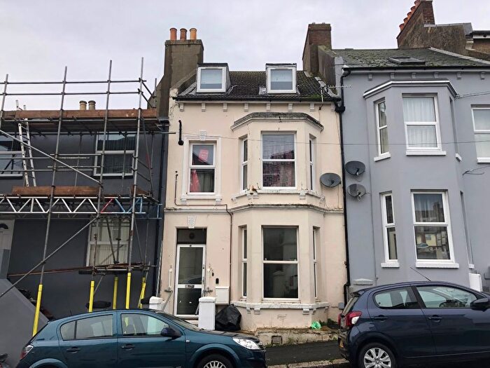 1 Bedroom Flat For Sale In Ground Floor Flat, Salisbury Road, St Leonards-On-Sea, East Sussex, TN37