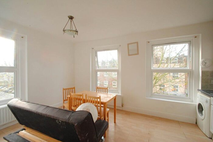 1 Bedroom Flat To Rent In Fonthill Road, Finsbury Park, N4