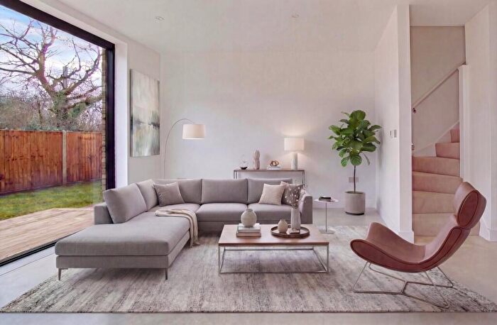 4 Bedroom House To Rent In Thomas Mews, Harrington Road, London, SE25