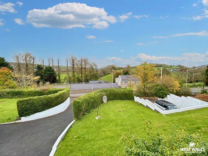 4 Bedroom Detached Bungalow For Sale In Penymorfa Lane, Carmarthen, SA31