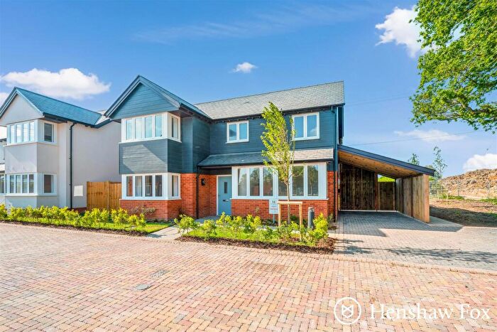 4 Bedroom Detached House For Sale In Meadowbrook Gardens, Totton, Hampshire, SO40