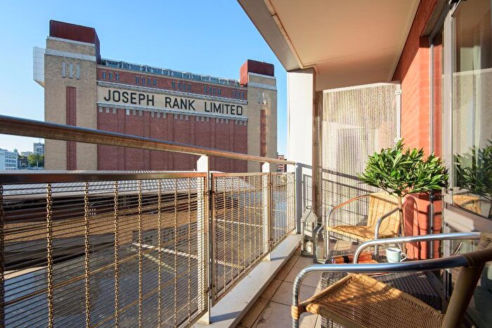 2 Bedroom Flat To Rent In Baltic Quay, Mill Road, Gateshead, NE8