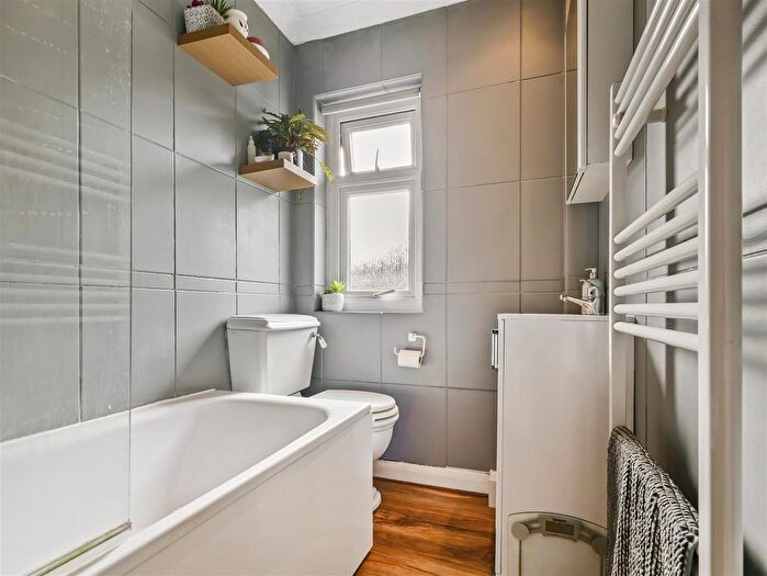 2 Bedroom Terraced House For Sale In Beaconsfield Road, Christchurch, BH23