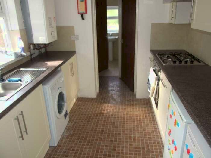3 Bedroom Terraced House To Rent In Florentia Street, Cathays, Cardiff, CF24