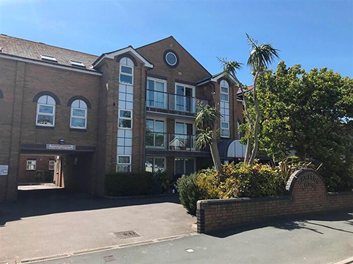 2 Bedroom Flat For Sale In Compton Lodge, Dorchester Road, Lodmoor, Weymouth, DT4