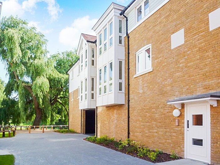 1 Bedroom Flat To Rent In City Wall Avenue, Canterbury, Kent, CT1