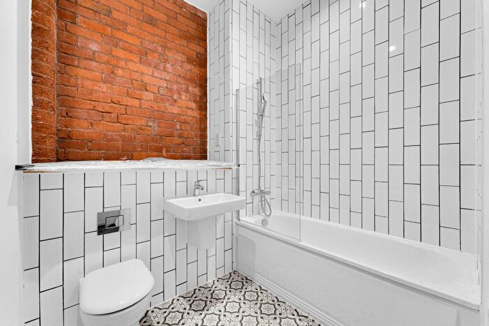 1 Bedroom Flat To Rent In Cotton Gardens, Union Mill, Vernon Street, Bolton, BL1