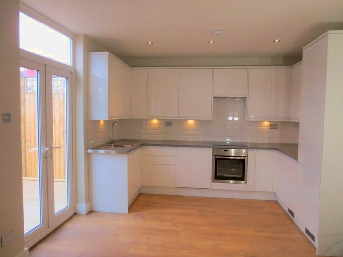 4 Bedroom Terraced House To Rent In Tylecroft Road, London, SW16