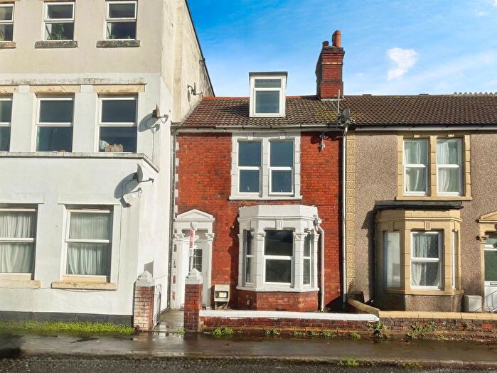 4 Bedroom Terraced House For Sale In Portview Road, Bristol, BS11