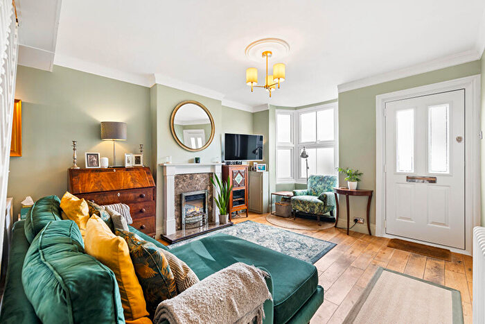 3 Bedroom Semi-Detached House For Sale In Ref: Gk - Crescent Road, Bletchingley, RH1