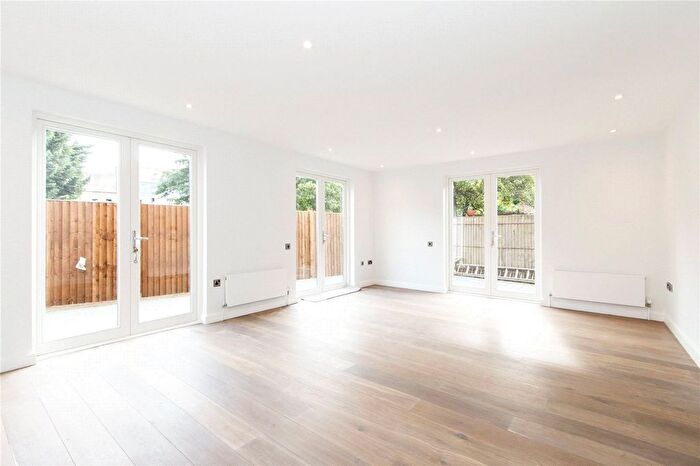 4 Bedroom End Terrace House To Rent In Perkins Square, London, SE1