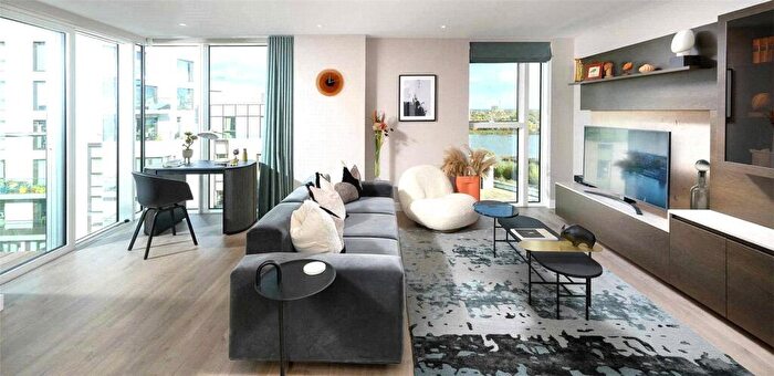 3 Bedroom Flat For Sale In Woodberry Down - Emperor Point, Finsbury Park, N4