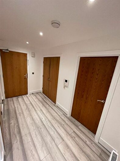 2 Bedroom Flat To Rent In Pinner Road, North Harrow, Harrow, HA1