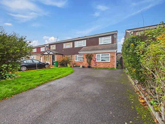 4 Bedroom Semi Detached House For Sale In Sherborne Close, Colnbrook, Berkshire, SL3