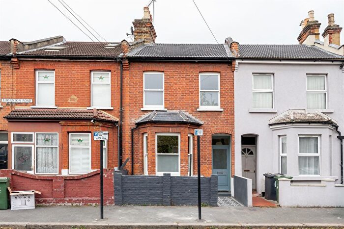 2 Bedroom Terraced House For Sale In Thornton Road, Leytonstone, E11