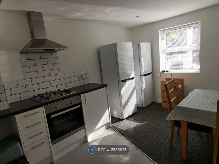 6 Bedroom End Of Terrace House To Rent In Inverness Road, Brighton, BN2