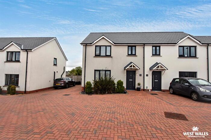 3 Bedroom Semi-Detached House For Sale In Meadow Gardens, Kilgetty, SA68