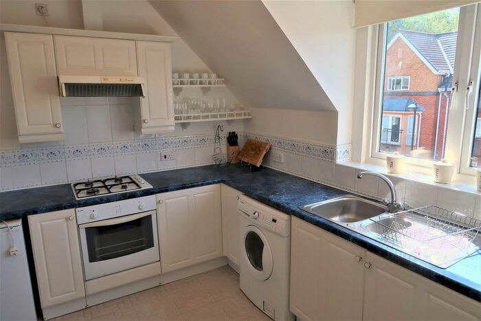 2 Bedroom Flat To Rent In The Slipway, Penarth, CF64