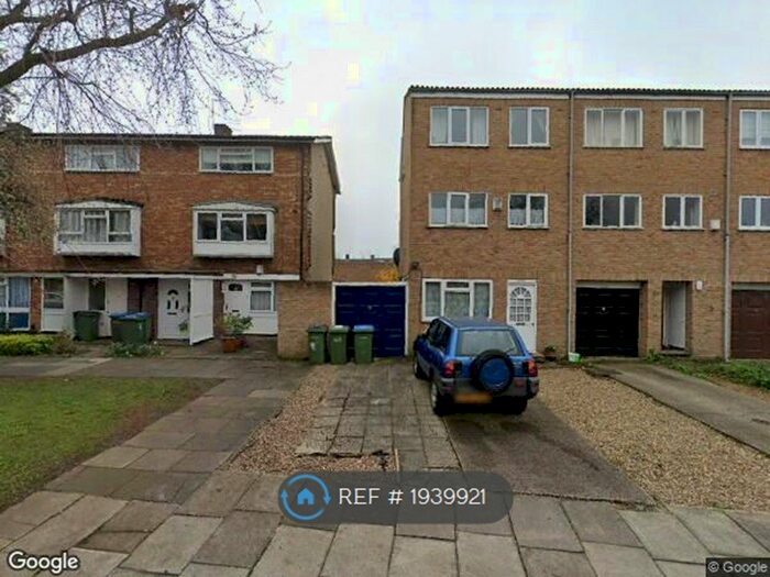 4 Bedroom Maisonette To Rent In Fairby Road, London, SE12